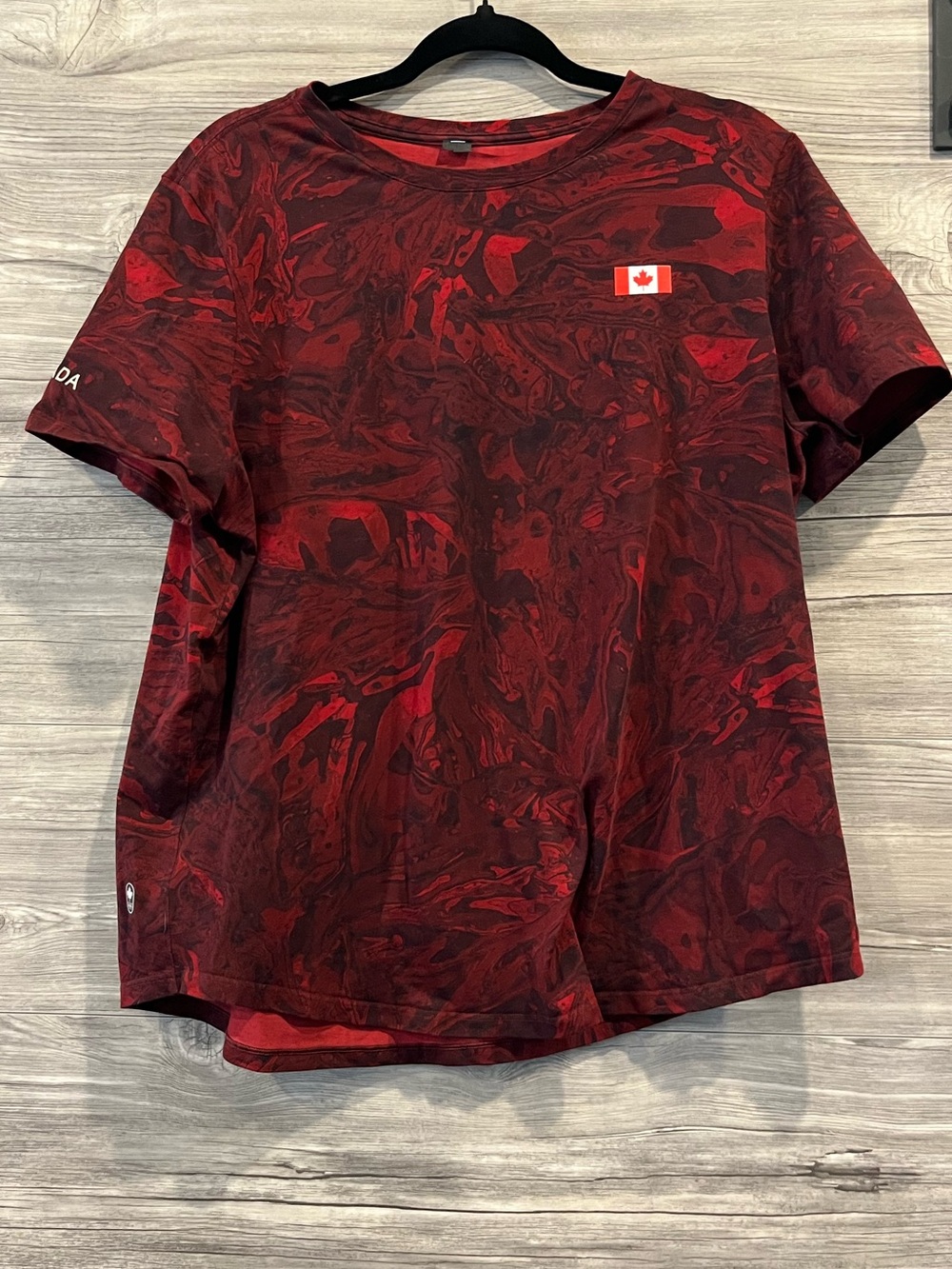 2 for $40 🩷 lululemon t-shirt